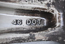 Laden Sie das Bild in den Galerie-Viewer, 1x Alufelge 15 Zoll 5.0&quot; 4x100 46ET Z0811713 Mitsubishi Space Star Rim Wheel