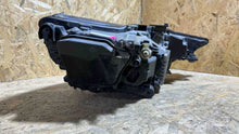 Laden Sie das Bild in den Galerie-Viewer, Frontscheinwerfer Audi C8 4K0941039 LED Ein Stück (Rechts oder Links) Headlight