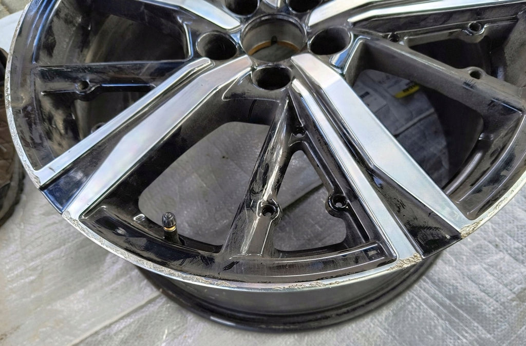 1x Alufelge 18 Zoll 8.0" 5x108 48ET Glanz Schwarz 9835058180 Peugeot 308 Iii