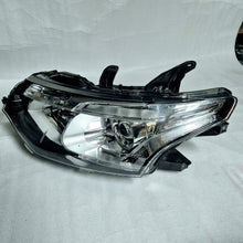 Laden Sie das Bild in den Galerie-Viewer, Frontscheinwerfer Mitsubishi Outlander III Xenon Links Scheinwerfer Headlight