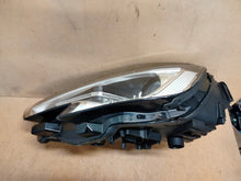 Load image into Gallery viewer, Frontscheinwerfer Audi A3 8V0941005E Xenon Links Scheinwerfer Headlight SCH6215997525sv