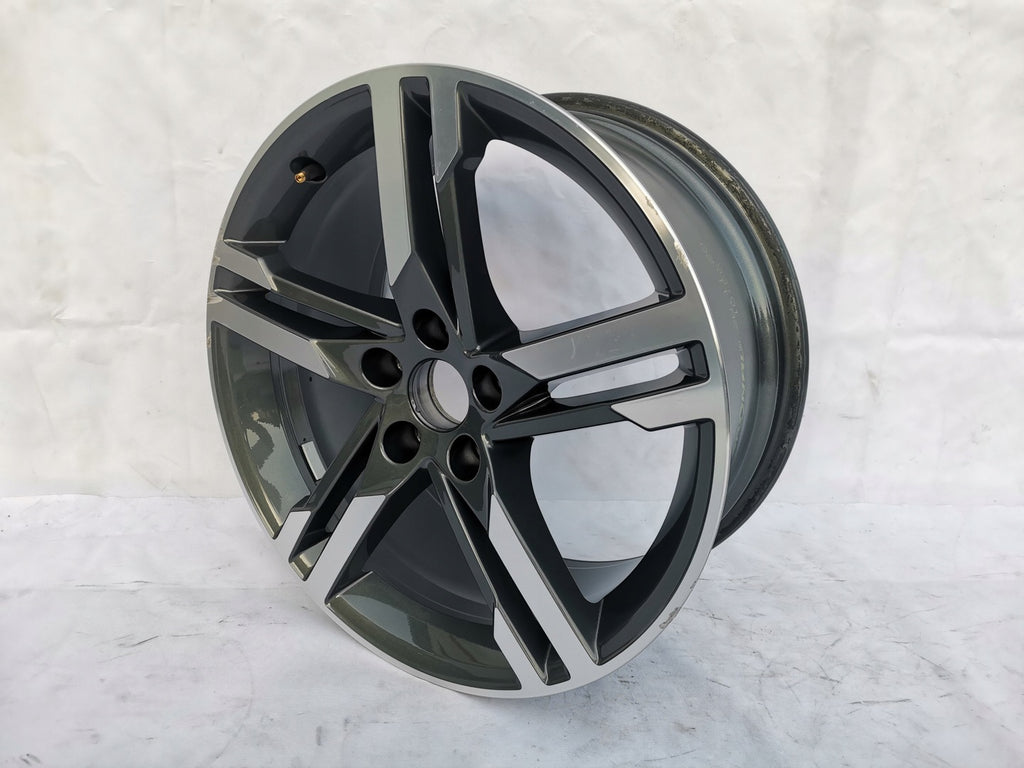 1x Alufelge 18 Zoll 8.0" 5x112 40ET Glanz Silber 8W0601025 Audi A4 Rim Wheel