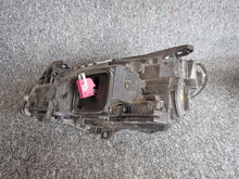 Laden Sie das Bild in den Galerie-Viewer, Frontscheinwerfer Mercedes-Benz W246 A2468207261 Xenon Rechts Headlight