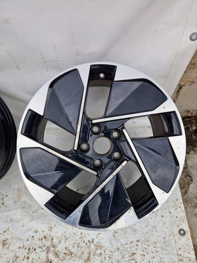 1x Alufelge 18 Zoll 7.5" 5x112 50ET 10A601025G VW Id.3 Rim Wheel FEL8971809141gz