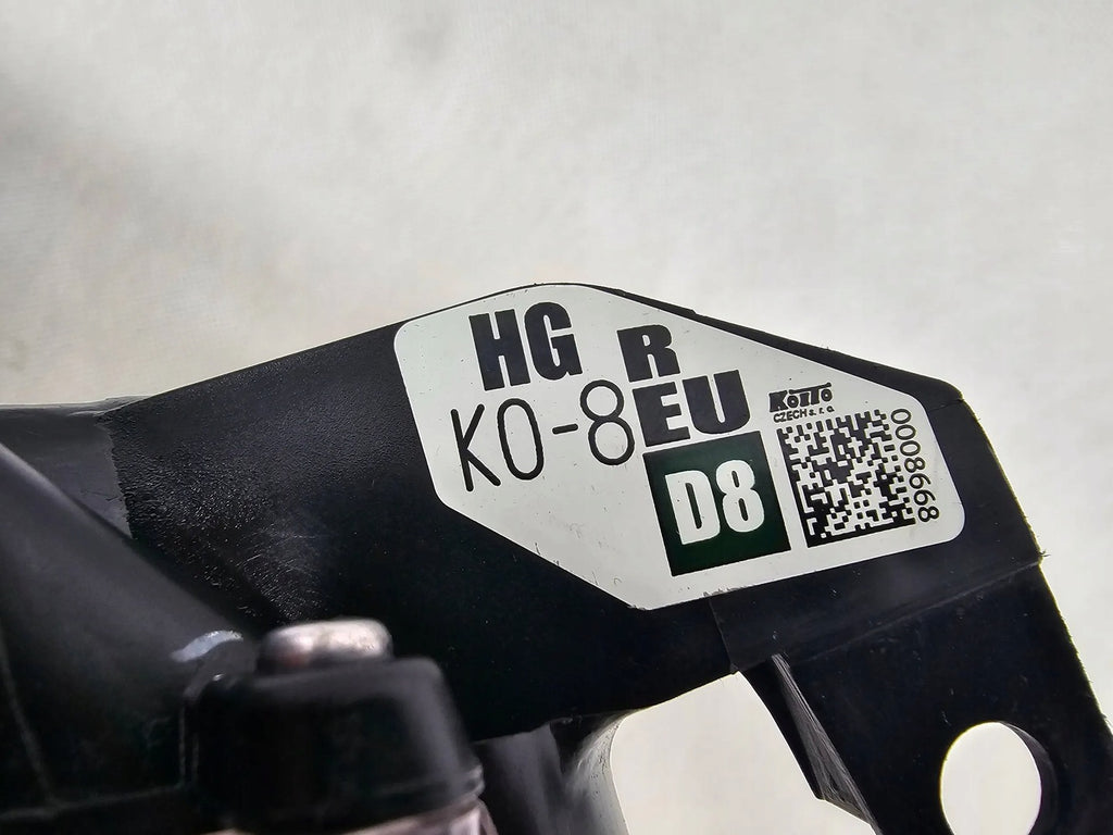 Frontscheinwerfer Toyota 4 Yaris SPP8989 Rechts Scheinwerfer Headlight