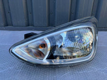 Load image into Gallery viewer, Frontscheinwerfer Hyundai I10 92101B9000 Links Scheinwerfer Headlight SCH1347028420sm