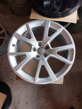 Load image into Gallery viewer, 1x Alufelge 18 Zoll 7.5&quot; 5x112 4G8071499 Audi Rim Wheel