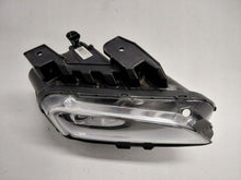 Laden Sie das Bild in den Galerie-Viewer, Frontscheinwerfer Hyundai Kona 92102J9050 Rechts Scheinwerfer Headlight SCH7587291832sw