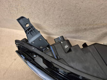 Laden Sie das Bild in den Galerie-Viewer, Frontscheinwerfer Renault 260103381R 1EX01515102 Full LED Rechts Headlight