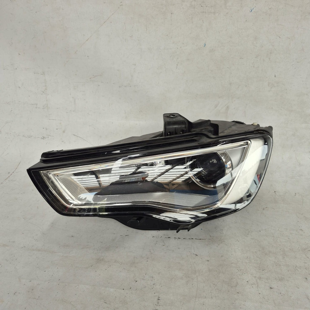 Frontscheinwerfer Audi A3 8V0941005 Xenon Ein Stück (Rechts oder Links)