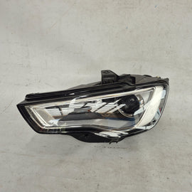 Frontscheinwerfer Audi A3 8V0941005 Xenon Ein Stück (Rechts oder Links)