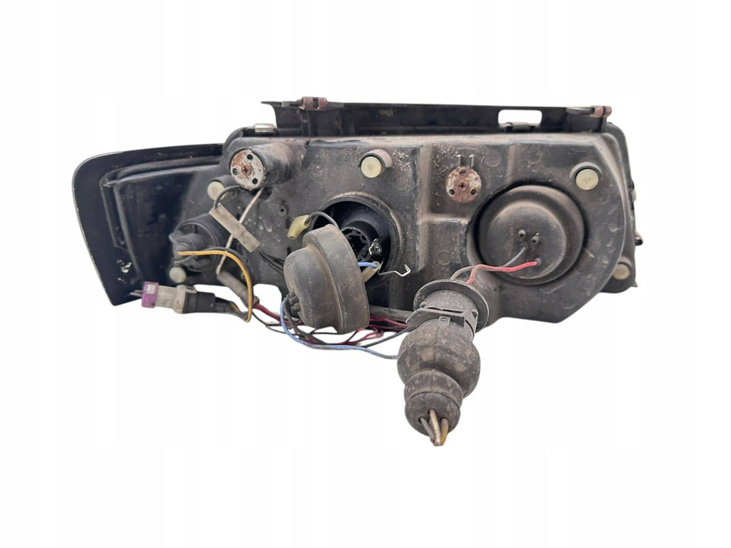 Frontscheinwerfer VW Passat SK3302 Links Scheinwerfer Headlight SCH3330597483zg