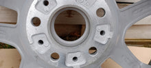 Load image into Gallery viewer, 1x Alufelge 17 Zoll 7.5&quot; 5x120 40ET 7661929-14, 7661929 BMW 1 Rim Wheel