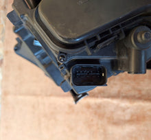 Load image into Gallery viewer, Frontscheinwerfer BMW 3 E91 E90 69427379 Xenon Links Scheinwerfer Headlight SCH8963095052zg