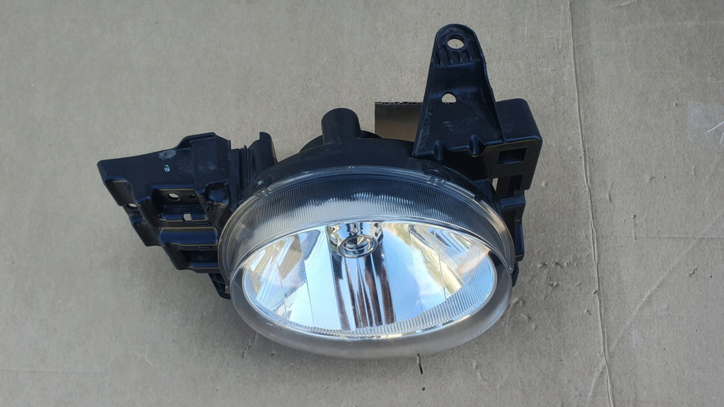 Frontscheinwerfer Toyota Fj Cruiser Rechts Scheinwerfer Headlight SCH6474555666pm