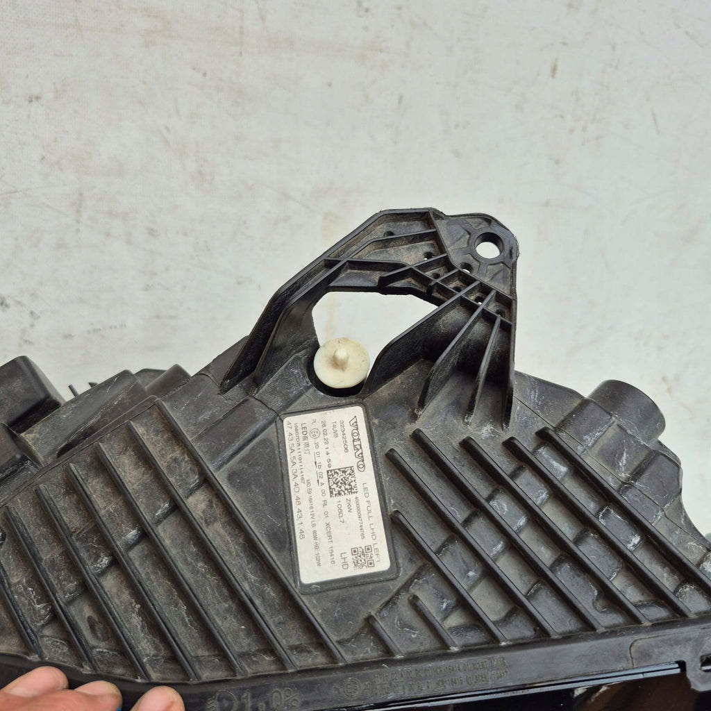 Frontscheinwerfer Volvo Xc60 II 32342506 Full LED Ein Stück (Rechts oder Links) SCH3045566291mn