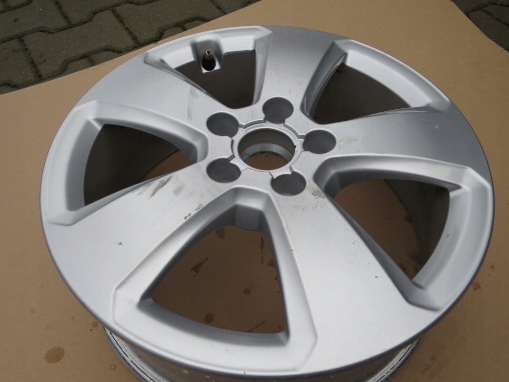 1x Alufelge 17 Zoll 6.0" 5x112 48ET 8V0601025 Audi A3 Rim Wheel