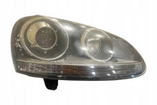 Laden Sie das Bild in den Galerie-Viewer, Frontscheinwerfer VW 301212272 Rechts Scheinwerfer Headlight SCH2008995399cv