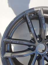 Laden Sie das Bild in den Galerie-Viewer, 1x Alufelge 18 Zoll 9.0&quot; 5x112 44ET Glanz 8093916 BMW 5 G31 G30 Rim Wheel