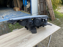 Laden Sie das Bild in den Galerie-Viewer, Frontscheinwerfer Ford Kuga I GV41-13W030-CW LED Ein Stück (Rechts oder Links) SCH1633100561ah