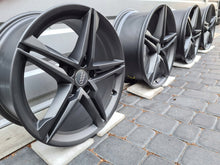 Laden Sie das Bild in den Galerie-Viewer, 4x Alufelge 18 Zoll 8.0" 5x112 40ET Audi A3 Rim Wheel FEL2615417129re