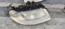 Load image into Gallery viewer, Frontscheinwerfer VW Passat Ein Satz Scheinwerfer Headlight SCH5634301148ss