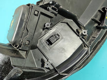 Laden Sie das Bild in den Galerie-Viewer, Frontscheinwerfer Opel Zafira A 1449153 24434826 Xenon Rechts oder Links