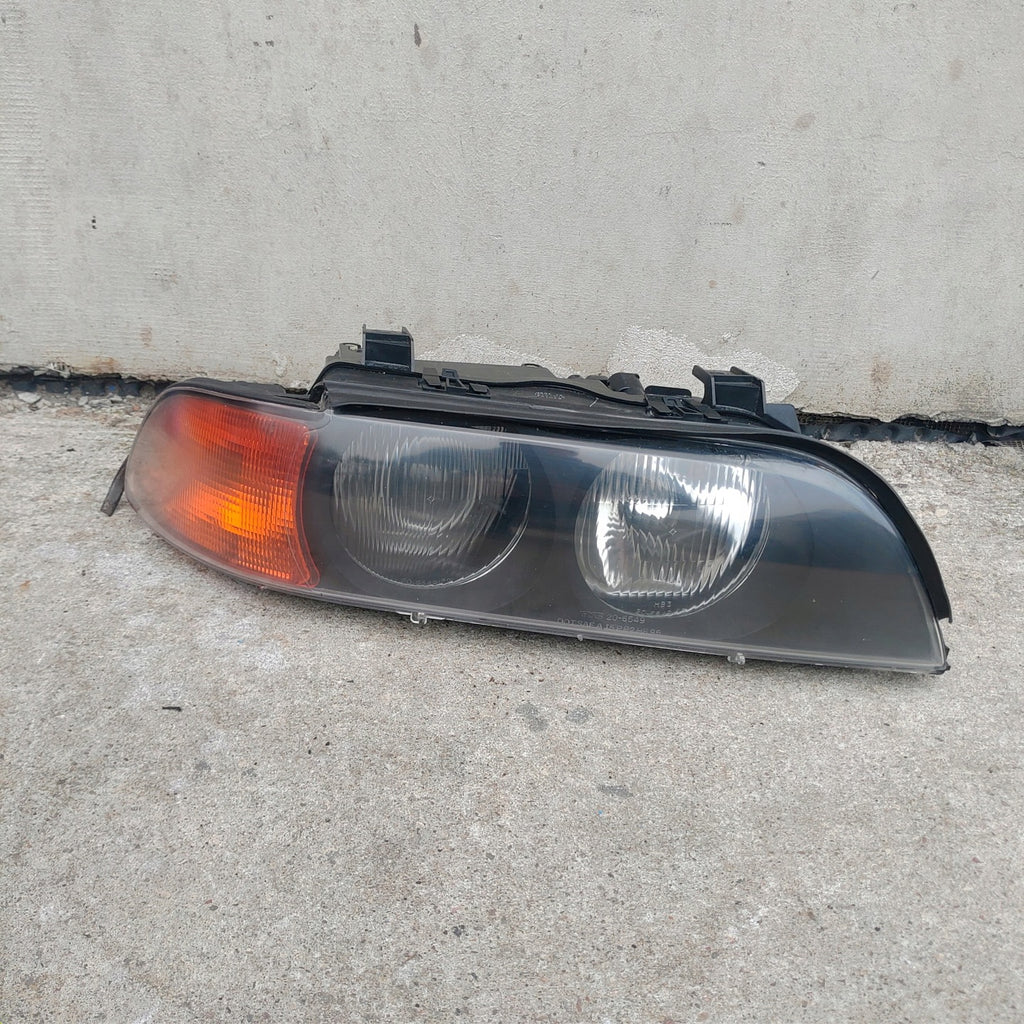 Frontscheinwerfer BMW E39 Xenon Ein Satz Scheinwerfer Headlight SCH5066316212tj