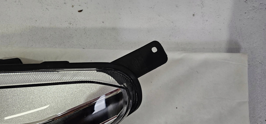 Frontscheinwerfer Ford Fiesta I H1BB-13W030-AK Ein Stück (Rechts oder Links) SCH1685439523tt