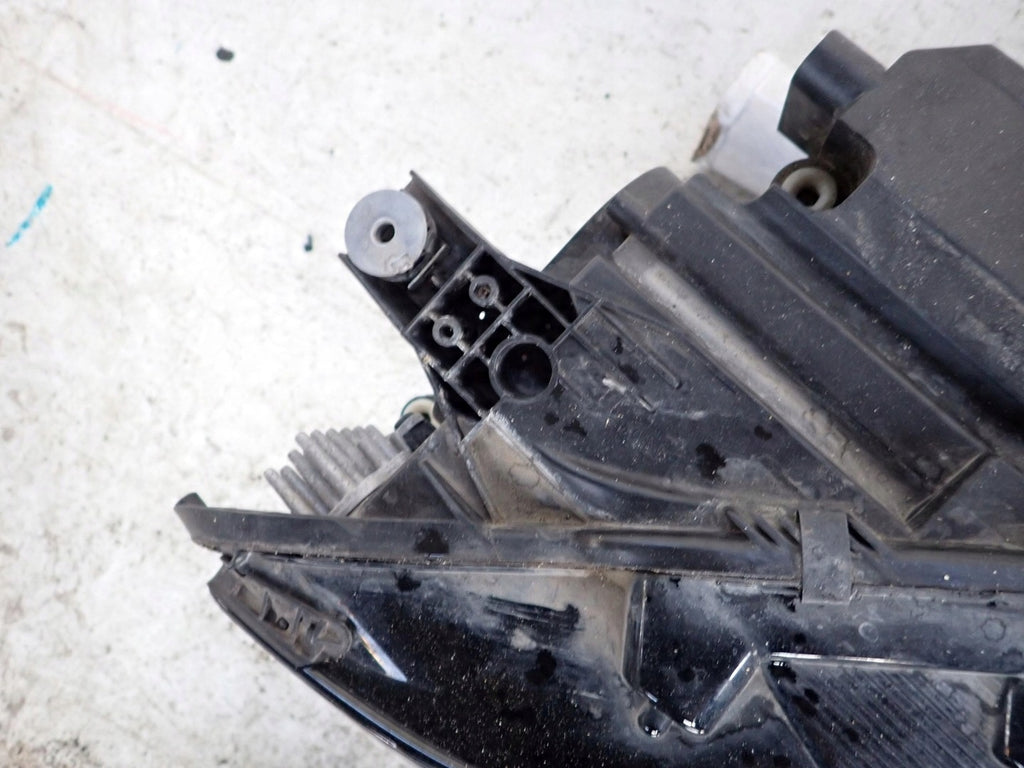 Frontscheinwerfer VW Touran Rechts Scheinwerfer Headlight