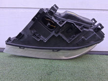 Laden Sie das Bild in den Galerie-Viewer, Frontscheinwerfer Volvo V70 S80 31214169 Xenon Rechts Scheinwerfer Headlight SCH9256898912vl