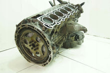 Load image into Gallery viewer, Motorblock Mercedes-Benz W220 137970 6.0 367PS 270kW 190TKm Benzin Unkomplett