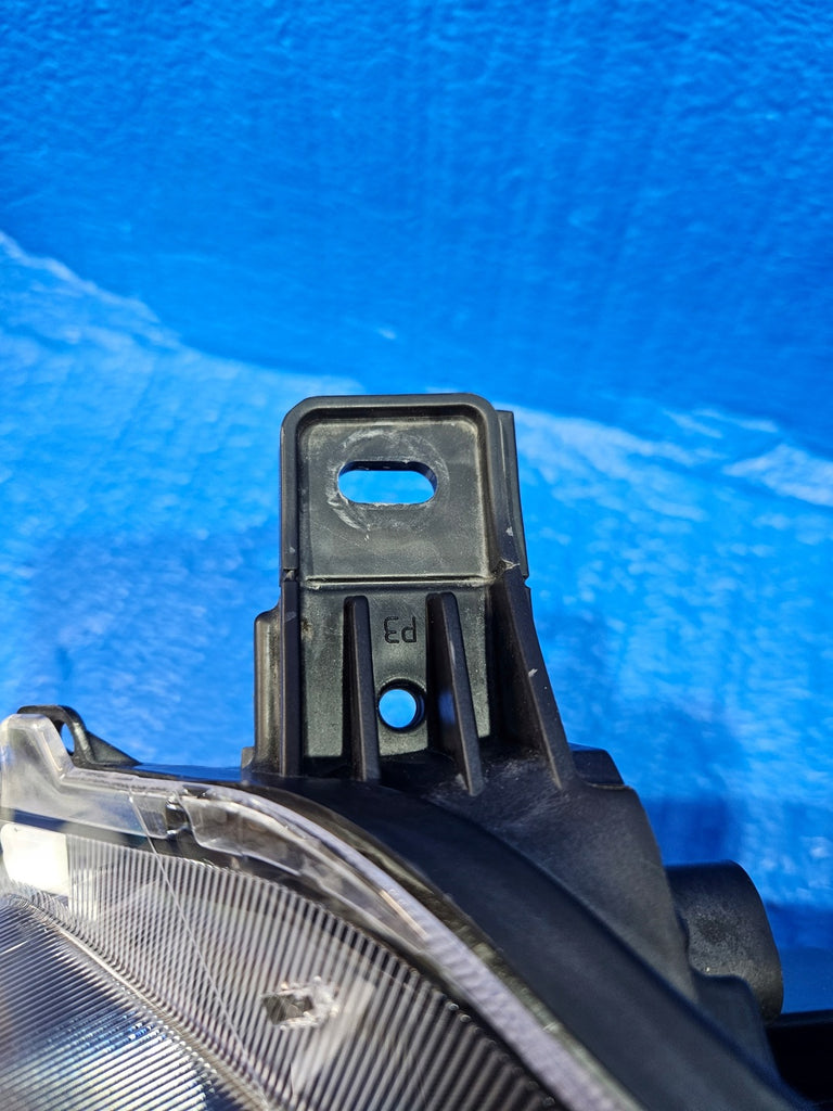 Frontscheinwerfer Ford Kuga I LV4B-13E017-AS L90187837 LED Links Headlight SCH4608889035ka