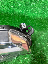 Load image into Gallery viewer, Frontscheinwerfer Toyota 81145-42680 LED Rechts Scheinwerfer Headlight