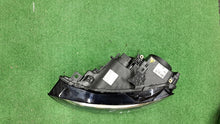 Load image into Gallery viewer, Frontscheinwerfer Audi A4 B8 8K0941 Xenon Links Scheinwerfer Headlight