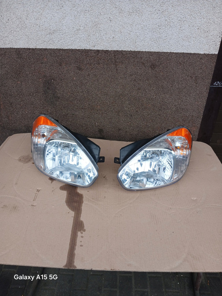 Frontscheinwerfer Hyundai Accent III Mc 05-10KOD 85122000 Ein Satz Headlight SCH8065243683mw