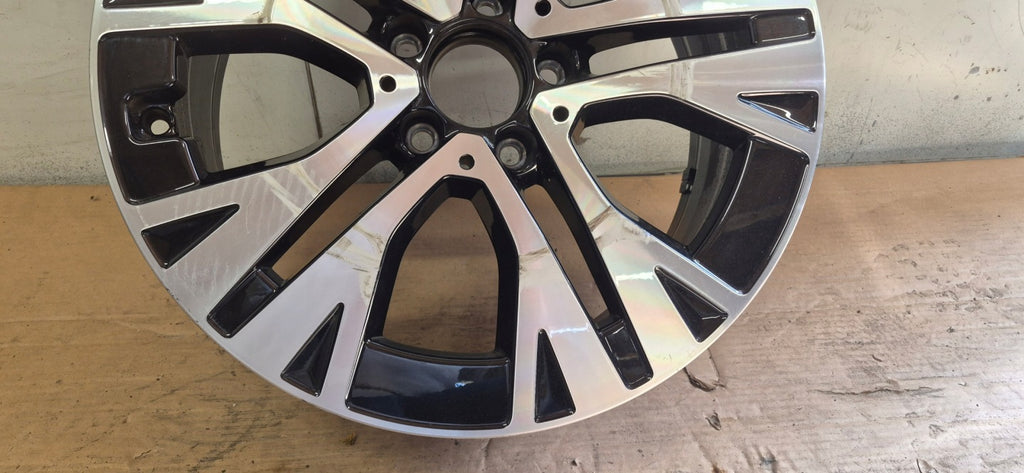 1x Alufelge 18 Zoll 7.5" 5x112 53ET Glanz A2474015000 Mercedes-Benz W247 FEL9244938002st