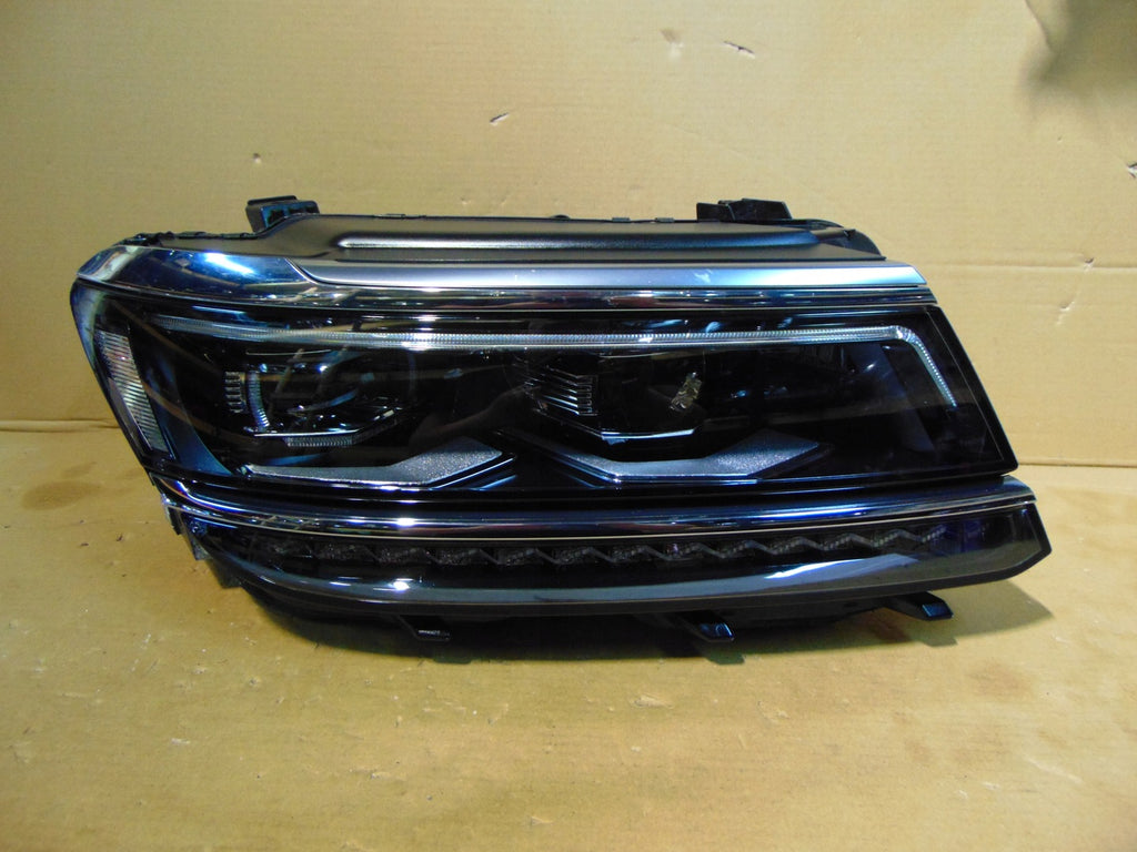 Frontscheinwerfer VW Tiguan 5NB941082A LED Rechts Scheinwerfer Headlight