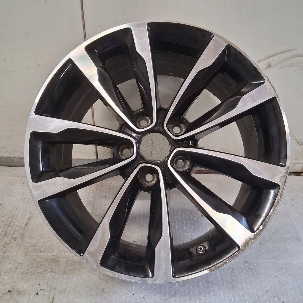 1x Alufelge 17 Zoll 7.5" 5x114.3 46ET 52910-3Z710 Hyundai I I40 Rim Wheel FEL3137445107qb