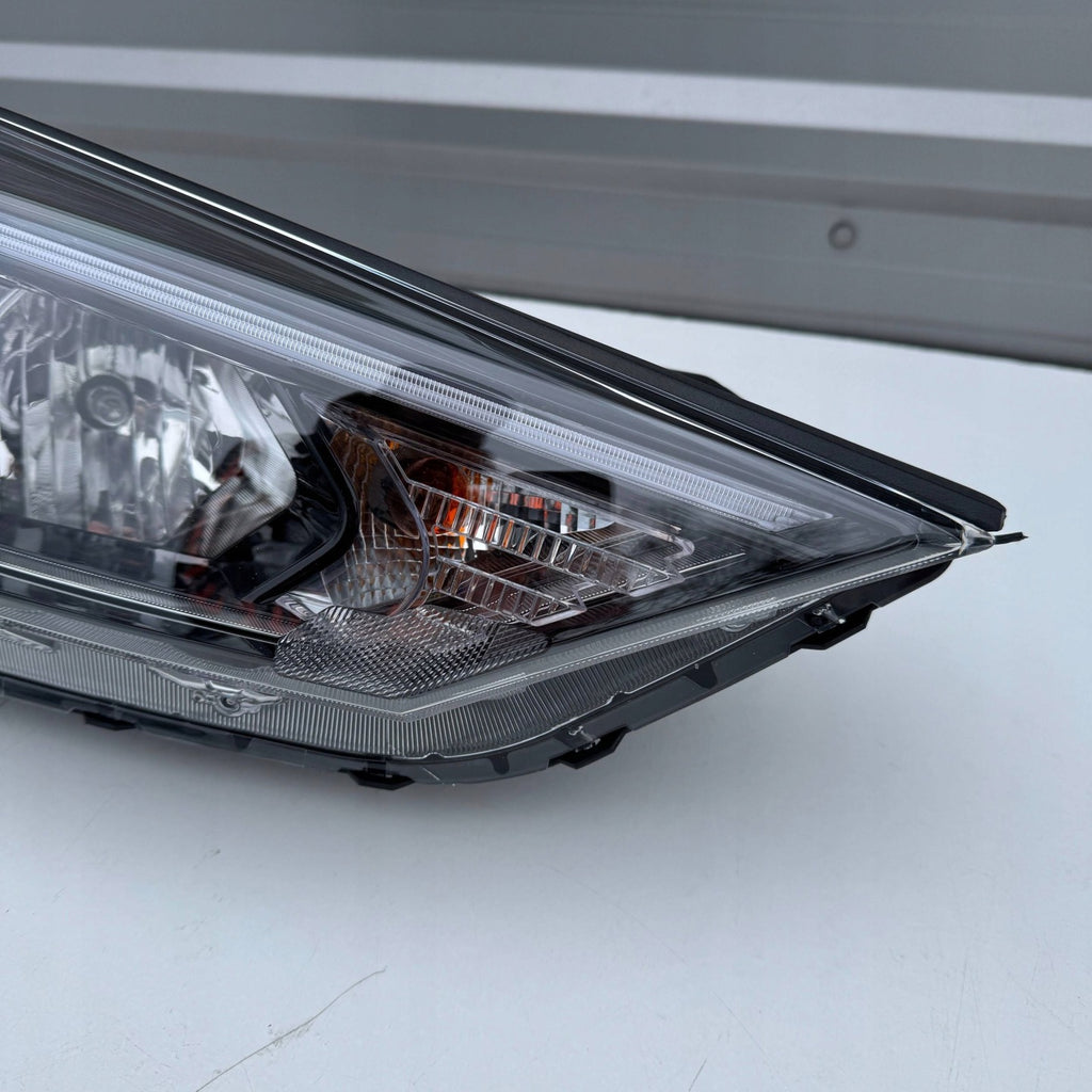 Frontscheinwerfer Hyundai Tucson D792111A20 Rechts Scheinwerfer Headlight SCH8293119739gv