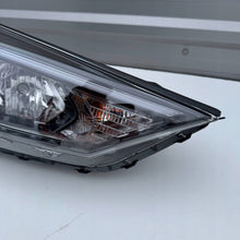 Laden Sie das Bild in den Galerie-Viewer, Frontscheinwerfer Hyundai Tucson D792111A20 Rechts Scheinwerfer Headlight SCH8293119739gv