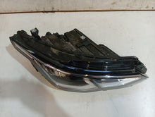 Laden Sie das Bild in den Galerie-Viewer, Frontscheinwerfer VW Golf VIII 5H1941006 Full LED Rechts Scheinwerfer Headlight SCH8478108691vl