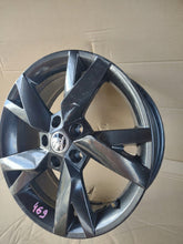 Laden Sie das Bild in den Galerie-Viewer, 1x Alufelge 17 Zoll 6.5&quot; 5x112 46ET 5E3601025 Skoda Octavia 5e3 Rim Wheel