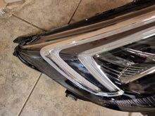 Laden Sie das Bild in den Galerie-Viewer, Frontscheinwerfer Opel Crossland YQ00709880 39106593 Rechts Headlight