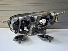 Laden Sie das Bild in den Galerie-Viewer, Frontscheinwerfer Opel Zafira Vivaro C 9832836480 Xenon Rechts Headlight