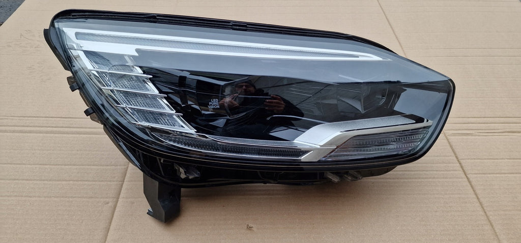 Frontscheinwerfer Renault Scenic 260100821 Rechts Scheinwerfer Headlight