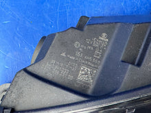 Laden Sie das Bild in den Galerie-Viewer, Frontscheinwerfer Audi A4 B9 8W0941033 8W0941773 LED Links Headlight