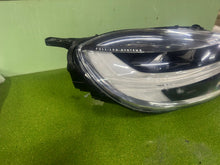 Laden Sie das Bild in den Galerie-Viewer, Frontscheinwerfer Volvo V40 32228480 Rechts Scheinwerfer Headlight SCH7809425911ya