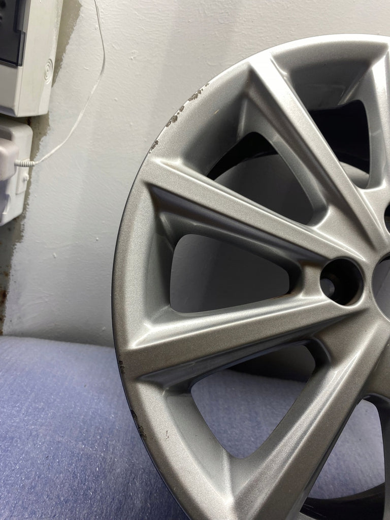 1x Alufelge 16 Zoll 6.5" 4x108 47ET H1BC1007 Ford Fiesta Rim Wheel