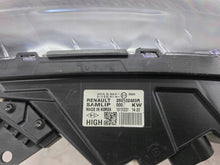 Laden Sie das Bild in den Galerie-Viewer, Frontscheinwerfer Renault Arkana 260102483R Rechts Scheinwerfer Headlight SCH8544622527sp